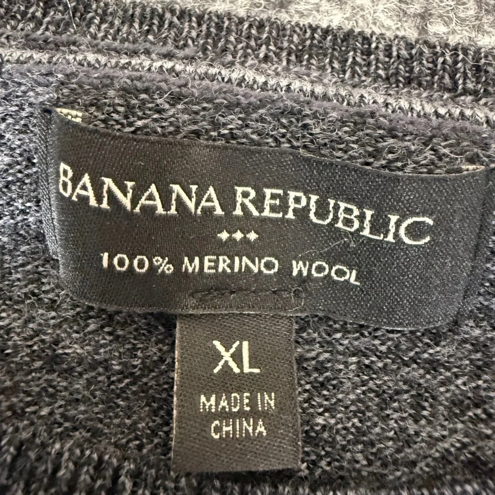 Banana Republic Mens XL Merino Wool Sweater Gray Raglan Crewneck Colorblock
